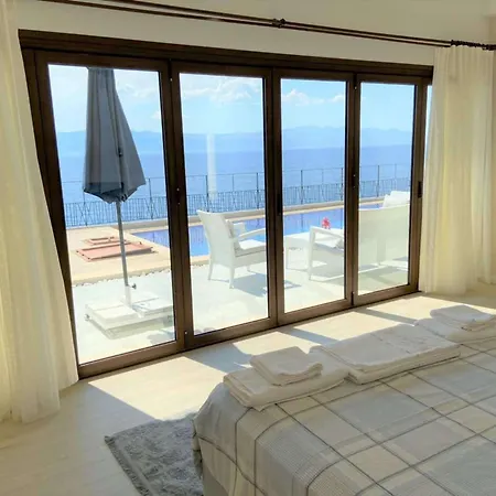 Holiday home Located 3 Km From The Center Of