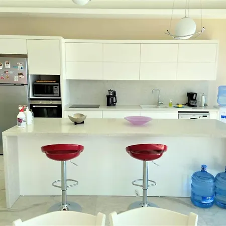 Located 3 Km From The Center Of Cesme