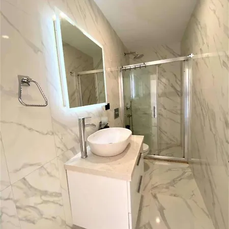Located 3 Km From The Center Of Holiday home *