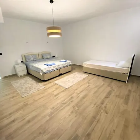 Located 3 Km From The Center Of Holiday home *