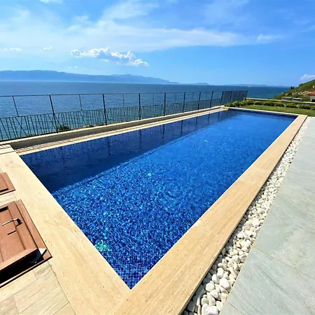 Located 3 Km From The Center Of Cesme